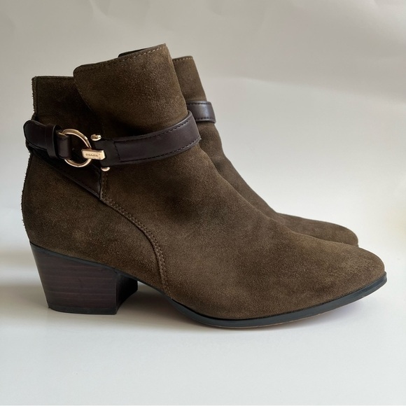 COACH- Dark Green Olive Ankle Boots with Zipper Size 7.5 - Picture 1 of 13